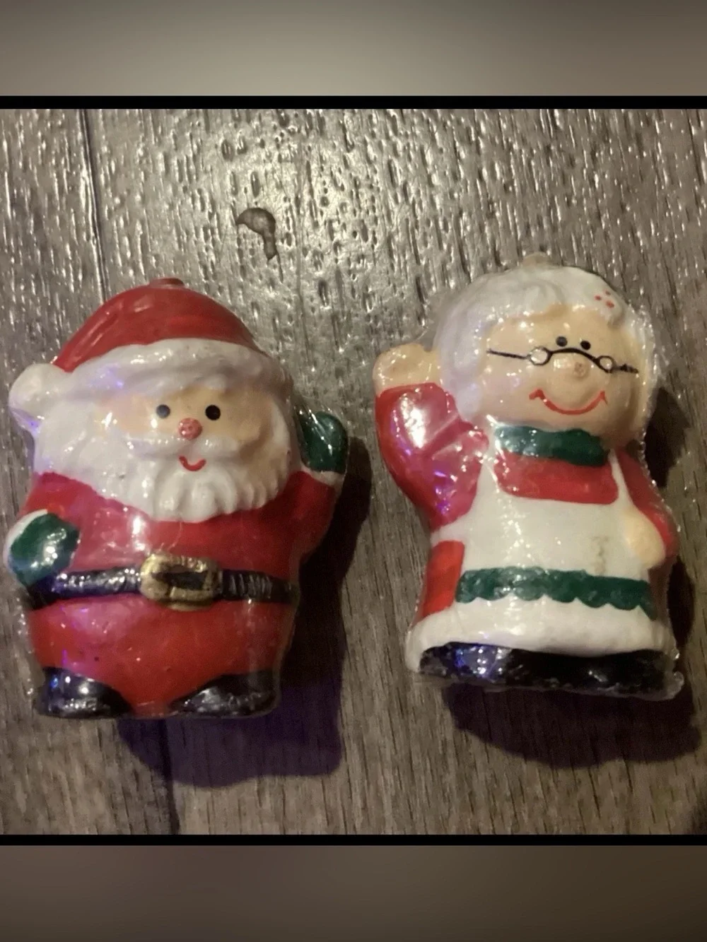 Vintage Santa & Mrs. Claus Candles , Waving! Adorable Sealed In Cellophane
